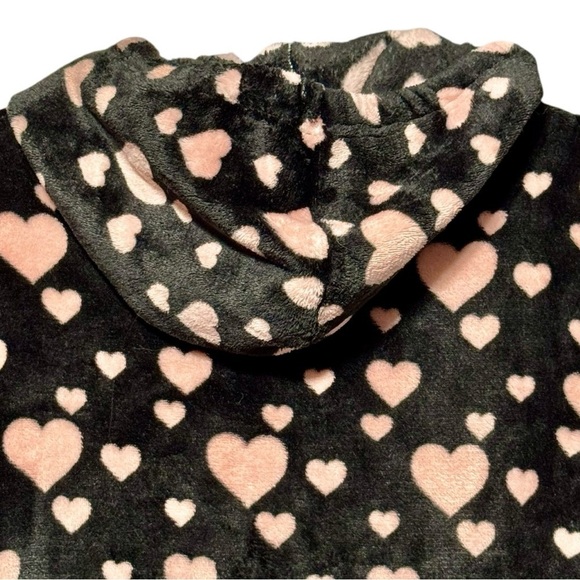 WILDFOX Oversized Plush Heart Print Long Sleeve Hooded Lounger - Picture 8 of 10
